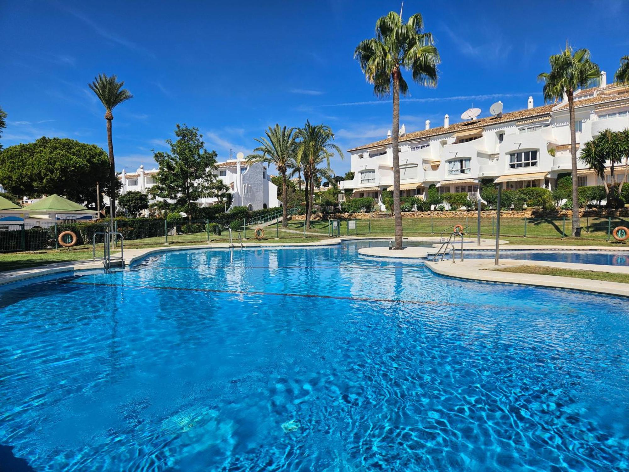 One Bedroom Apartment In Jardines De Calahonda MIJAS COSTA Exterior photo